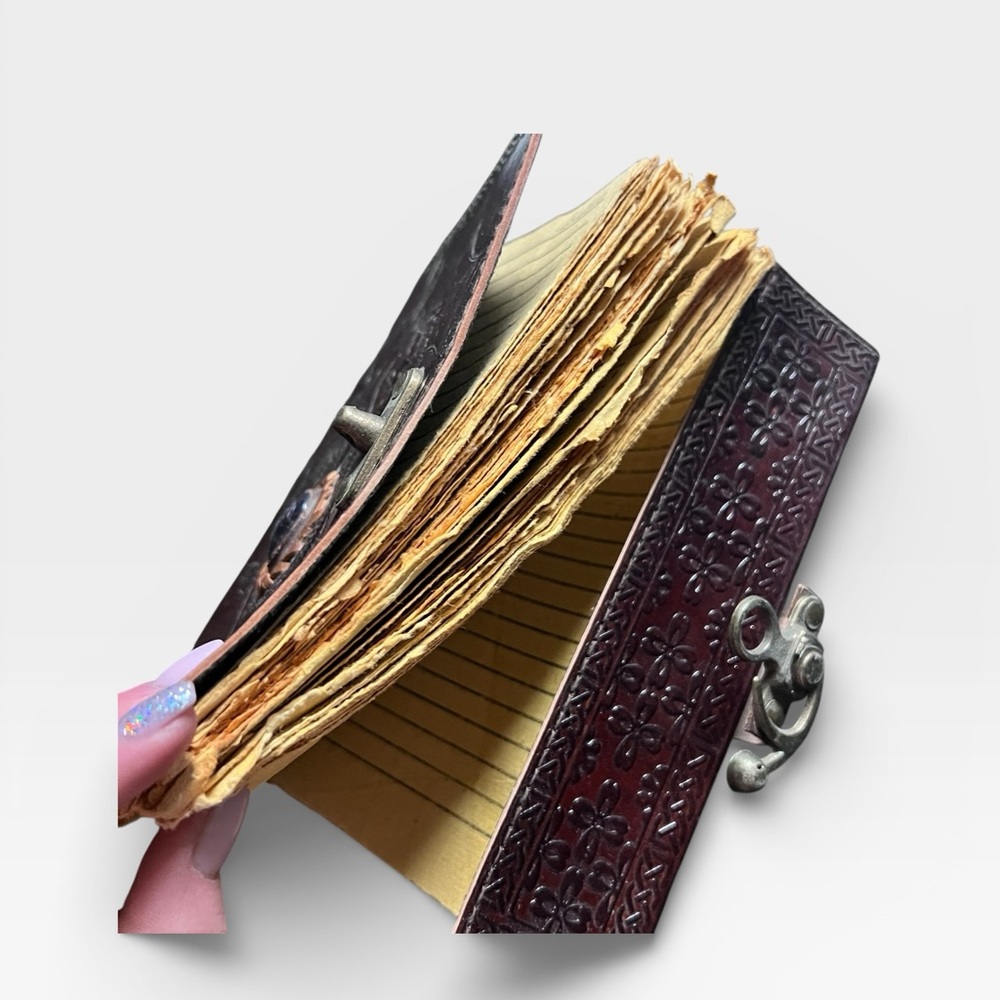 Handmade Leather Double Dragon Amethyst Stone Journal - Picture 5 of 12